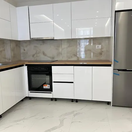 Adan Luxury Apartament Orikum